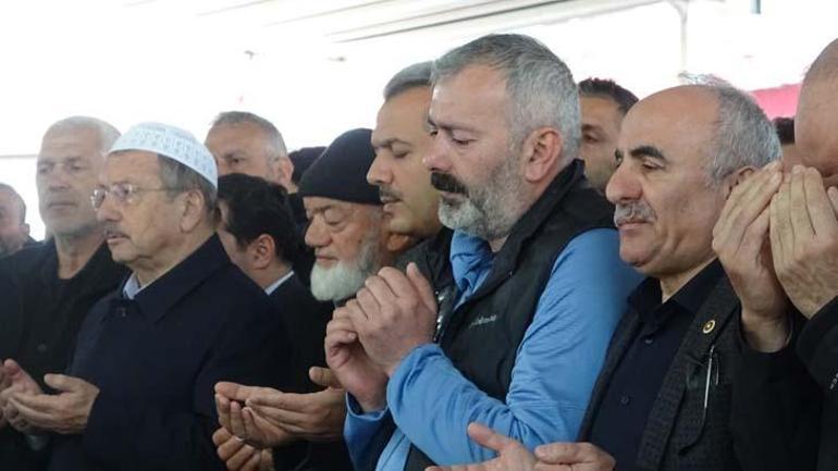 Yangında ölen 3 kardeş toprağa verildi: Perişan olmuş bir aile var