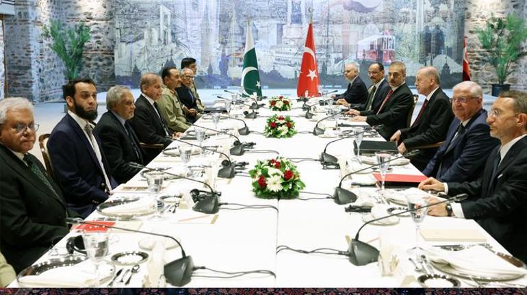 Cumhurbaşkanı Erdoğandan Şahbaz Şerif paylaşımı: Birçok kritik konuyu ele aldık
